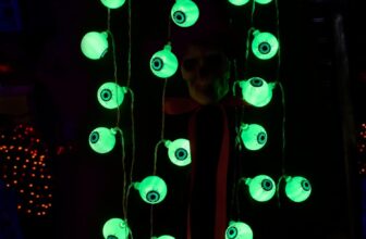 50% OFF Halloween Decorations Lights Outdoor, 30LED 16.4FT 3D Eyeball String Lights Battery Operated, Halloween Decorations Outdoor Indoor for Garden Party Decor